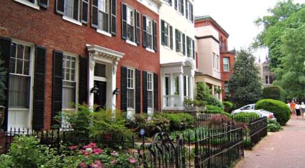 Here Are The 7 Most Beautiful, Charming Neighborhoods in Washington DC