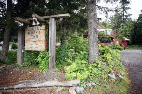 There’s No Restaurant In The World Like The Unique Double Musky Inn In Alaska