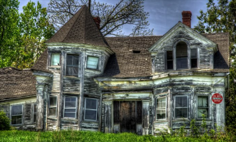 These 11 Unique Houses In Maine Will Make You Look Twice…And Want To Go In