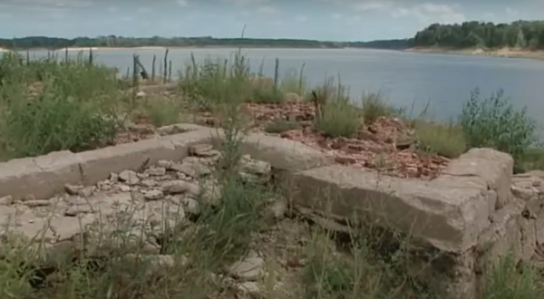 Most People Have No Idea There’s An Underwater Ghost Town Hiding In Indiana