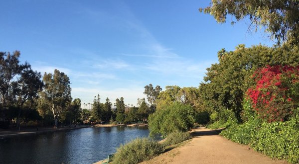 These 8 Gorgeous Waterfront Trails In Southern California Are Perfect For A Summer Day