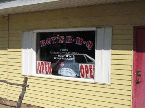 This Tiny Shop In Kansas Serves BBQ To Die For