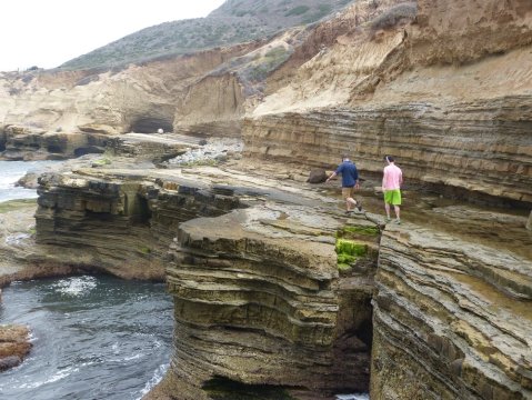 Hike To A Secret Sea Cave At Cabrillo National Park In Southern California