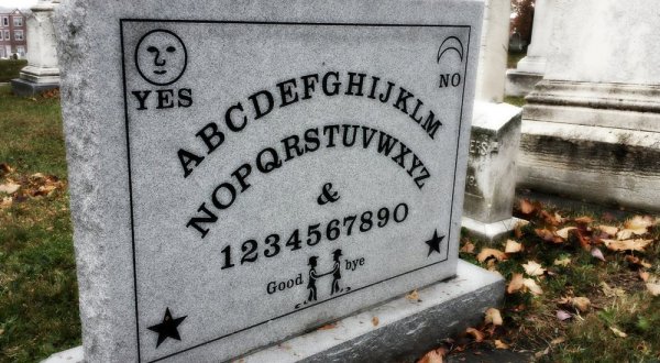 One Of The Most Unique Tombstones In The World Is Right Here In Maryland