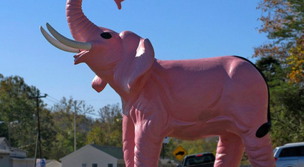 9 Bizarre Roadside Attractions In West Virginia That Will Make You Do A Double Take·
