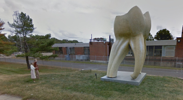 12 Bizarre Roadside Attractions In New Jersey That Will Make You Do A Double Take