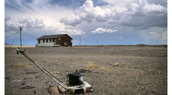 This 20th-Century Ghost Town In Nevada Is Eerily Modern