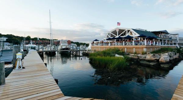 These 10 Restaurants In Connecticut Have Jaw-Dropping Views While You Eat