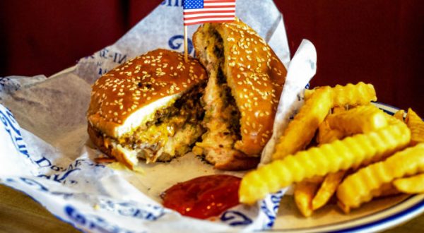 This Ultimate Burger Bucket List In Ohio Is Downright Mouthwatering