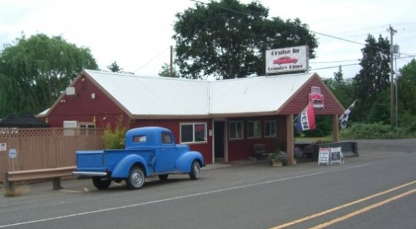 This Remote Restaurant Near Portland Will Make You Feel A Million Miles Away From Everything