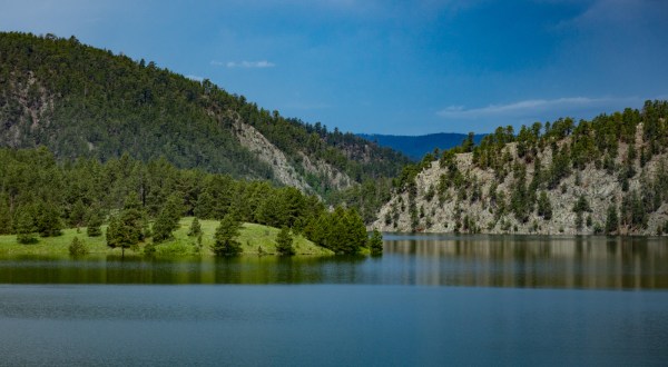 There’s An Underwater Ghost Town Hiding Under This Reservoir In South Dakota