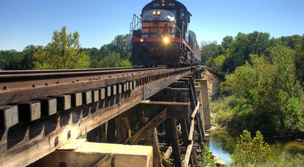 This Epic Train Ride In Austin Will Give You An Unforgettable Experience
