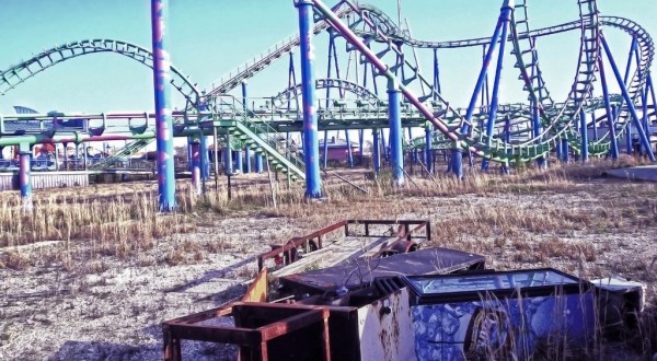 These 10 Defunct Amusement Parks Are Totally Abandoned, But Are Actually More Fun That Way