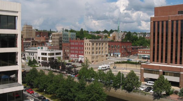 Here Are The 10 Most Dangerous Towns In Maine To Live In