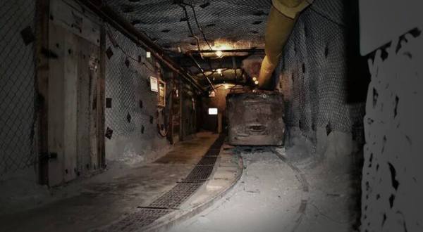 This Trip Through A Uranium Mine In New Mexico Will Take You Back In Time