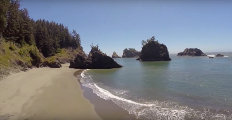 This Hidden Beach In Oregon Will Take You A Million Miles Away From It All