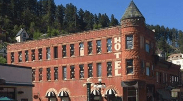 You’ll Never Forget Your Visit To The Most Haunted Restaurant In South Dakota