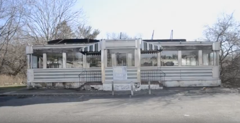 A Look Inside This Abandoned 1950s New Jersey Diner Is Fascinating