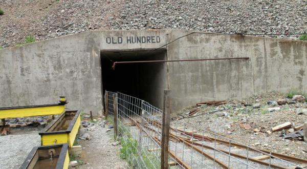 This Ride Through An Old Mine In Colorado Will Take You Back In Time