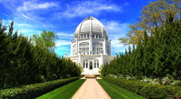 This Beautiful Temple In Illinois Is The Only One Of Its Kind In America