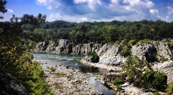 This One Easy Hike Near Washington DC Will Lead You Someplace Unforgettable