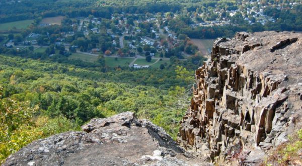 The One Hike In Massachusetts That’s Sure To Leave You Feeling Accomplished