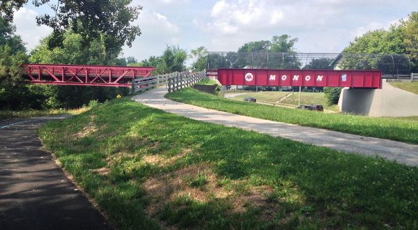 You’ve Never Experienced Anything Like This Epic Abandoned Railroad Hike In Indiana