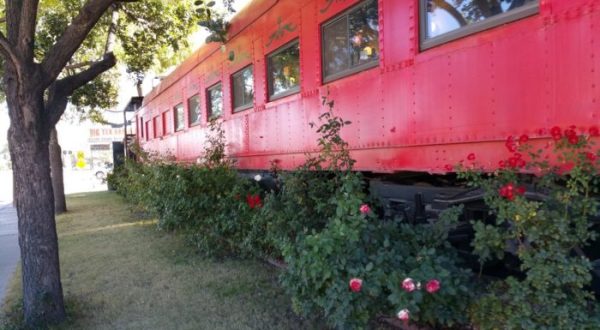 This Train In Arizona Is Actually A Restaurant And You Need To Visit