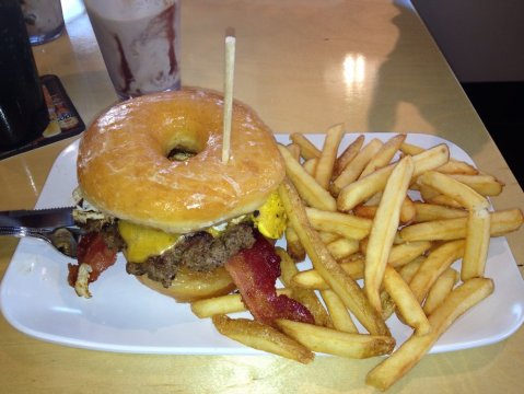 This Ultimate Burger Bucket List In Colorado Will Make Your Mouth Water