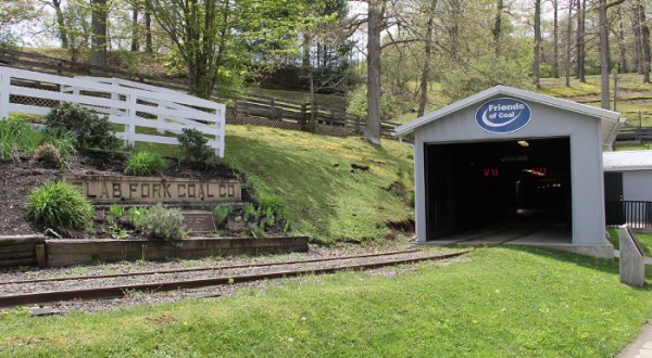This Ride Through An Old Coal Mine In West Virginia Will Take You Back In Time