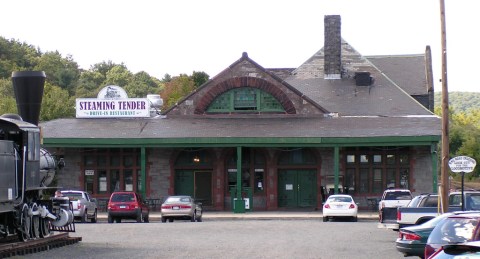 This Train Station In Massachusetts Was Turned Into A Restaurant And You'll Want To Visit