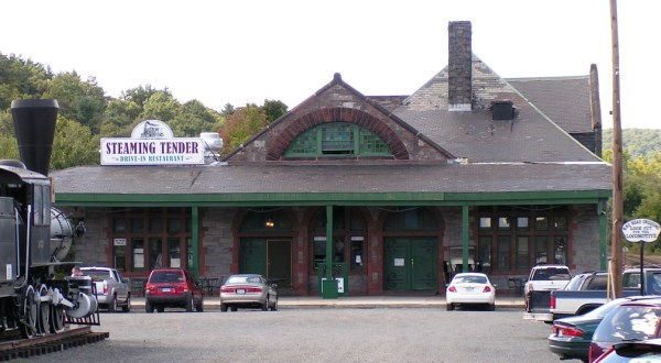 This Train Station In Massachusetts Was Turned Into A Restaurant And You’ll Want To Visit