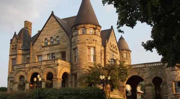 Entering This Hidden Castle Near Pittsburgh Will Make You Feel Like You’re In A Fairy Tale