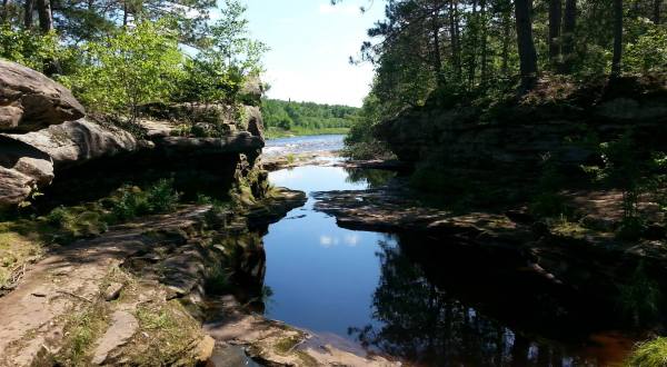 The One Extraordinary Hike Under 5 Miles Everyone In Minnesota Should Take
