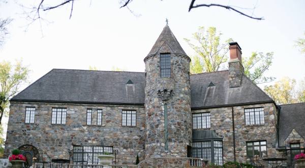 Entering This Enchanting Arkansas Castle Will Make You Feel Like You’re In A Fairy Tale