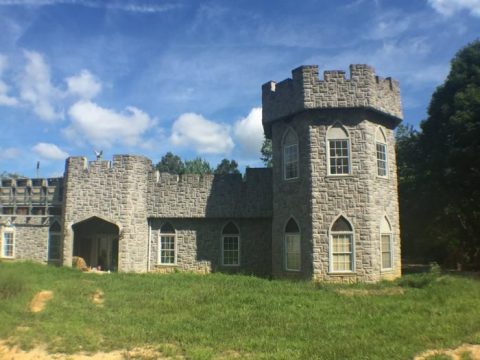 Entering This Hidden Georgia Castle Will Make You Feel Like You’re In A Fairy Tale