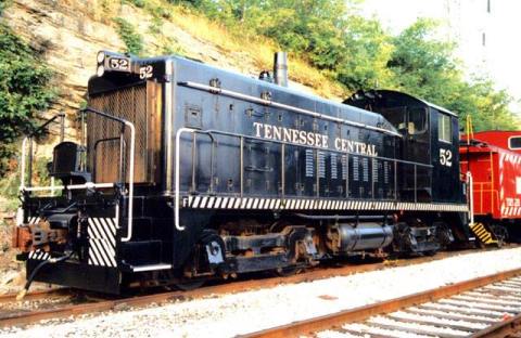Take This Fall Foliage Train Ride Through Nashville For A One-Of-A-Kind Experience