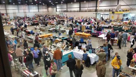 Everyone In North Dakota Should Visit This Epic Flea Market At Least Once