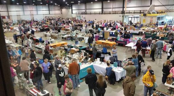 Everyone In North Dakota Should Visit This Epic Flea Market At Least Once