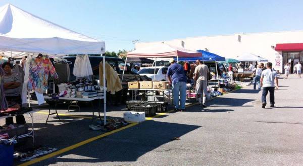 Everyone In Maryland Should Visit This Epic Flea Market At Least Once