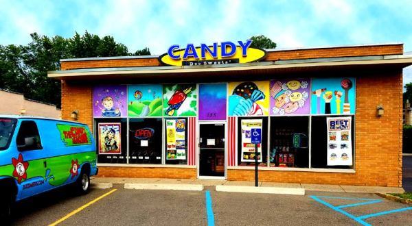 A Massive Candy Store In Michigan, Doc Sweets’ Candy Company Will Take You Back To Childhood