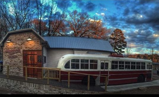 This Vintage Bus In Georgia Is Actually A Restaurant And You Need To Visit