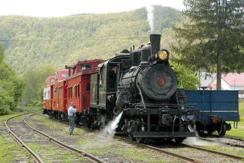 You'll Never Forget An Overnight In This Castaway Caboose In West Virginia