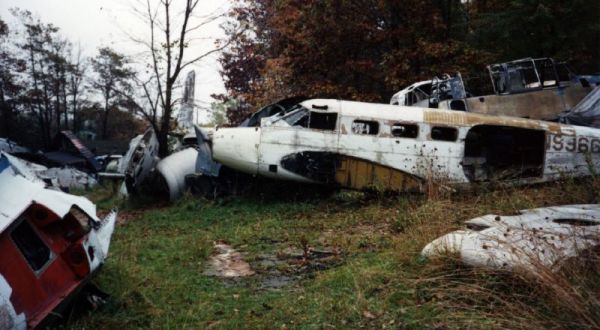 Step Inside This Eerie Graveyard In Ohio Where Planes Go To Die
