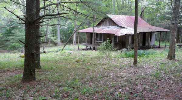 This Spooky Small Town In North Carolina Could Be Right Out Of A Horror Movie