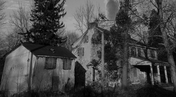 This Spooky Small Town In Pennsylvania Could Be Right Out Of A Horror Movie