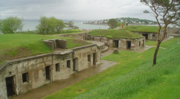A Haunted Fortress In Massachusetts, Fort Revere Park Is Truly Creepy