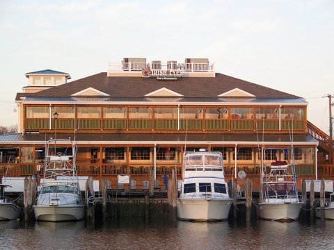 7 Delaware Restaurants Right On The River That You’re Guaranteed To Love
