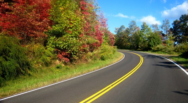 One Of The Most Scenic Drives In America Is Right Here In Tennessee