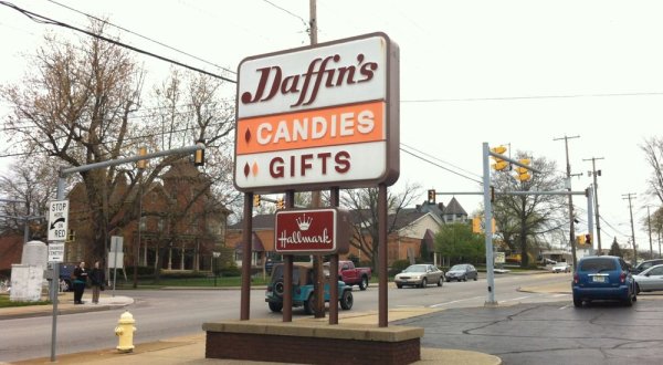 A Giant Store In Pennsylvania, Daffin’s Candies Will Take You Right Back To Childhood